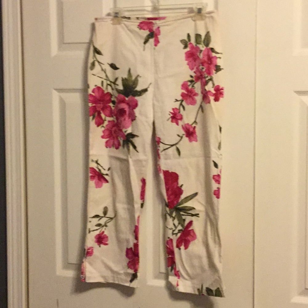 Studio Y Capri pants